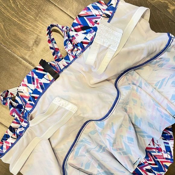 Torrid Tankini Swim Top Geo Print Peplum Push-up Pink and Blue Multicolor Size 4 - Picture 6 of 7